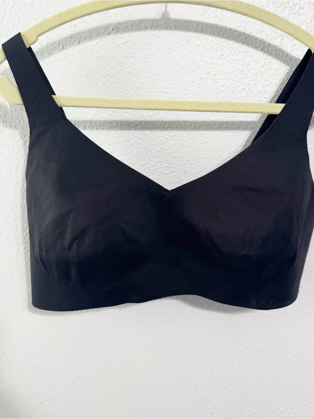 lululemon athletica like nothing wireless Black Seamless Wireless Bra 38D